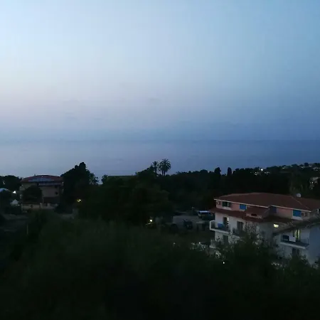 Con Vista Sul Mare Di Tropea 度假居